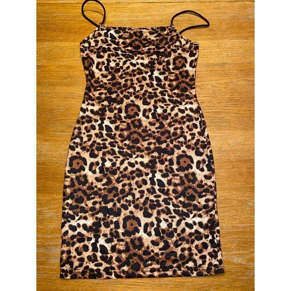 shein leopard print bodycon dress Leopard Print Shoulder Pad Split Back Bodycon Dress Without Belt